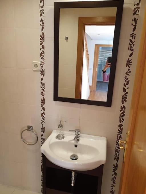 מדריד Chalet Ifema 5 Habitaciones 4 Banos, Parking Free מראה חיצוני תמונה