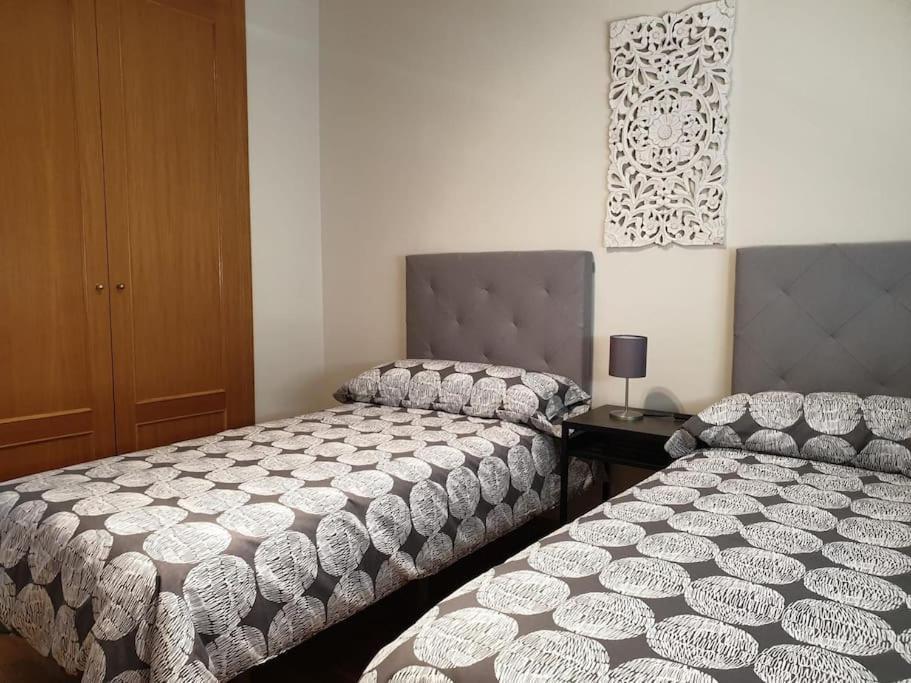 מדריד Chalet Ifema 5 Habitaciones 4 Banos, Parking Free מראה חיצוני תמונה